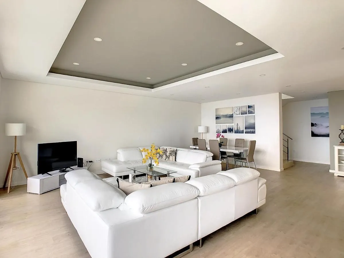Evoque Villa By Lovelystay Arco da Calheta